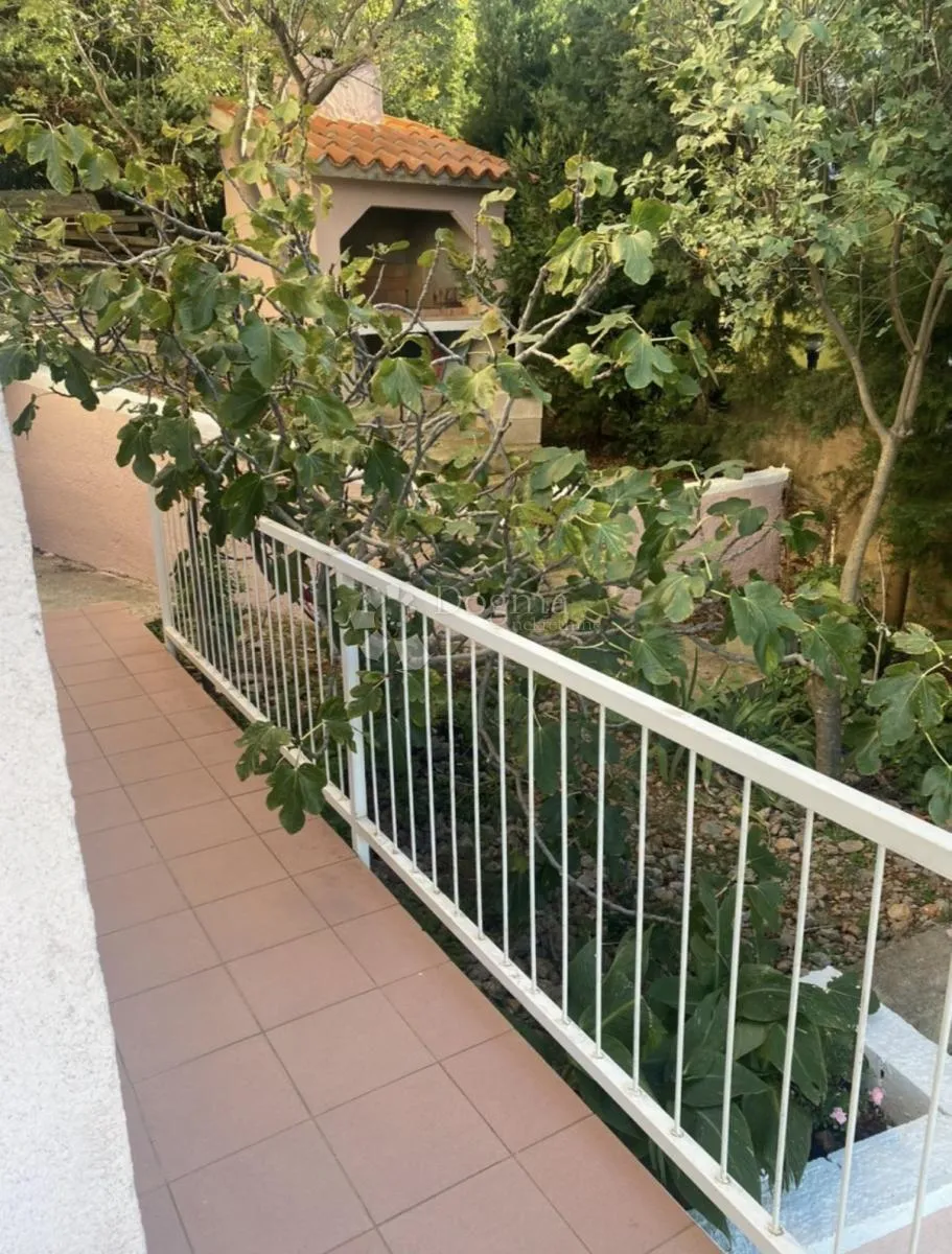 kuća s panoramskim pogledom vezom i plažom - slika 34