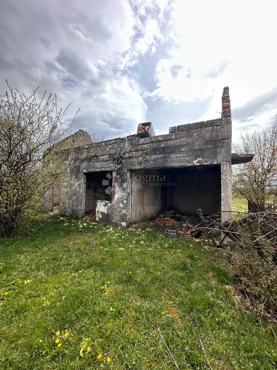 građevinsko zemljište blizina centra s ucrtanim objektima - slika 2