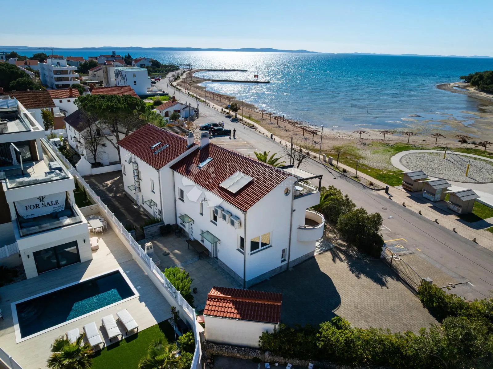zaton-nin,luksuzna apartmanska kuća uz plažu,3 apartmana,pogled na more - slika 3