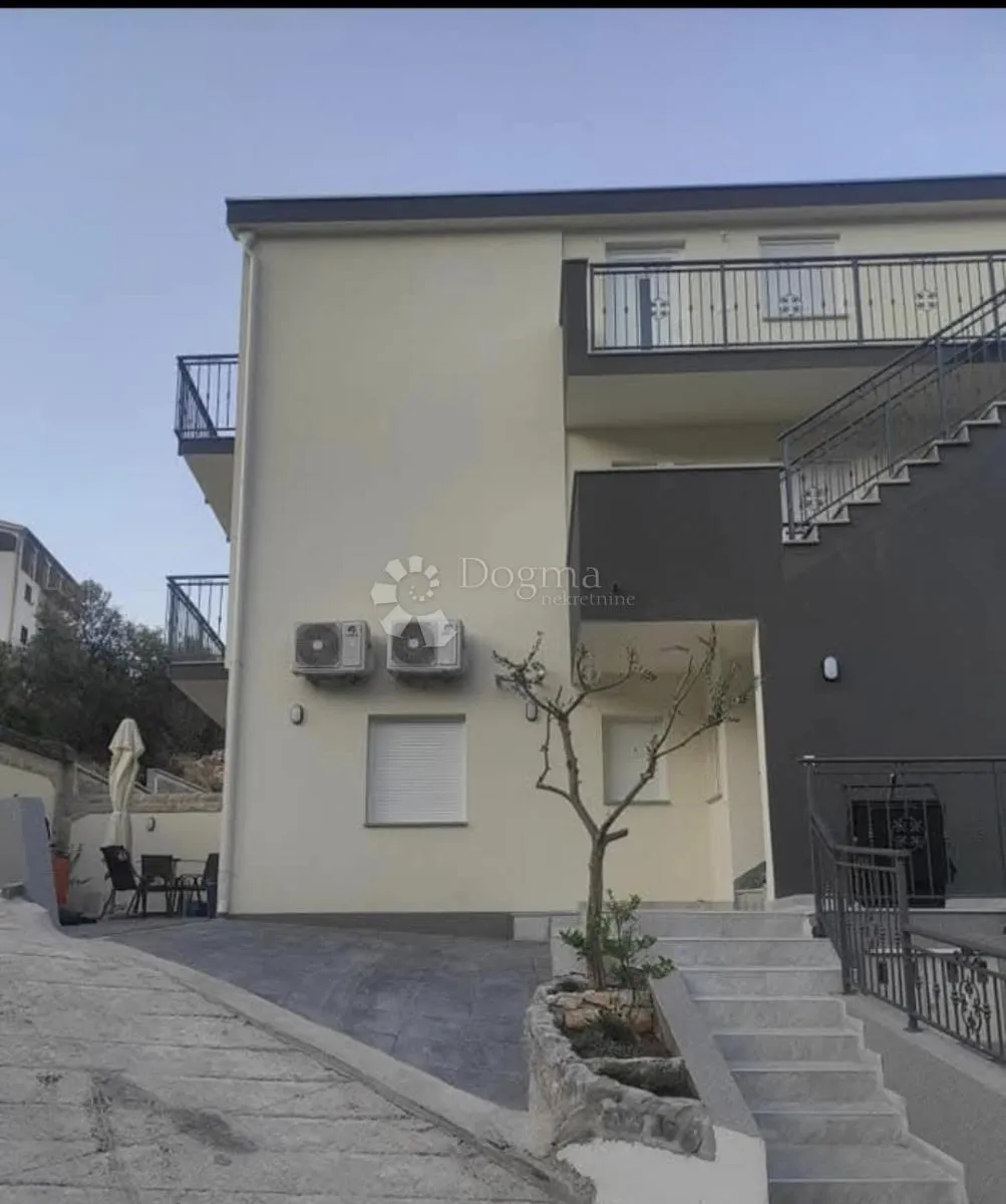 dvojna kuća sa tri apartmana, sevid - slika 18