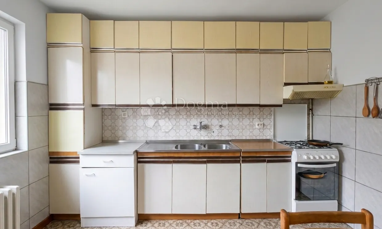 trešnjevka sjever – 3s stan s velikom terasom i 2 garaže, blizina svetog duha - slika 9