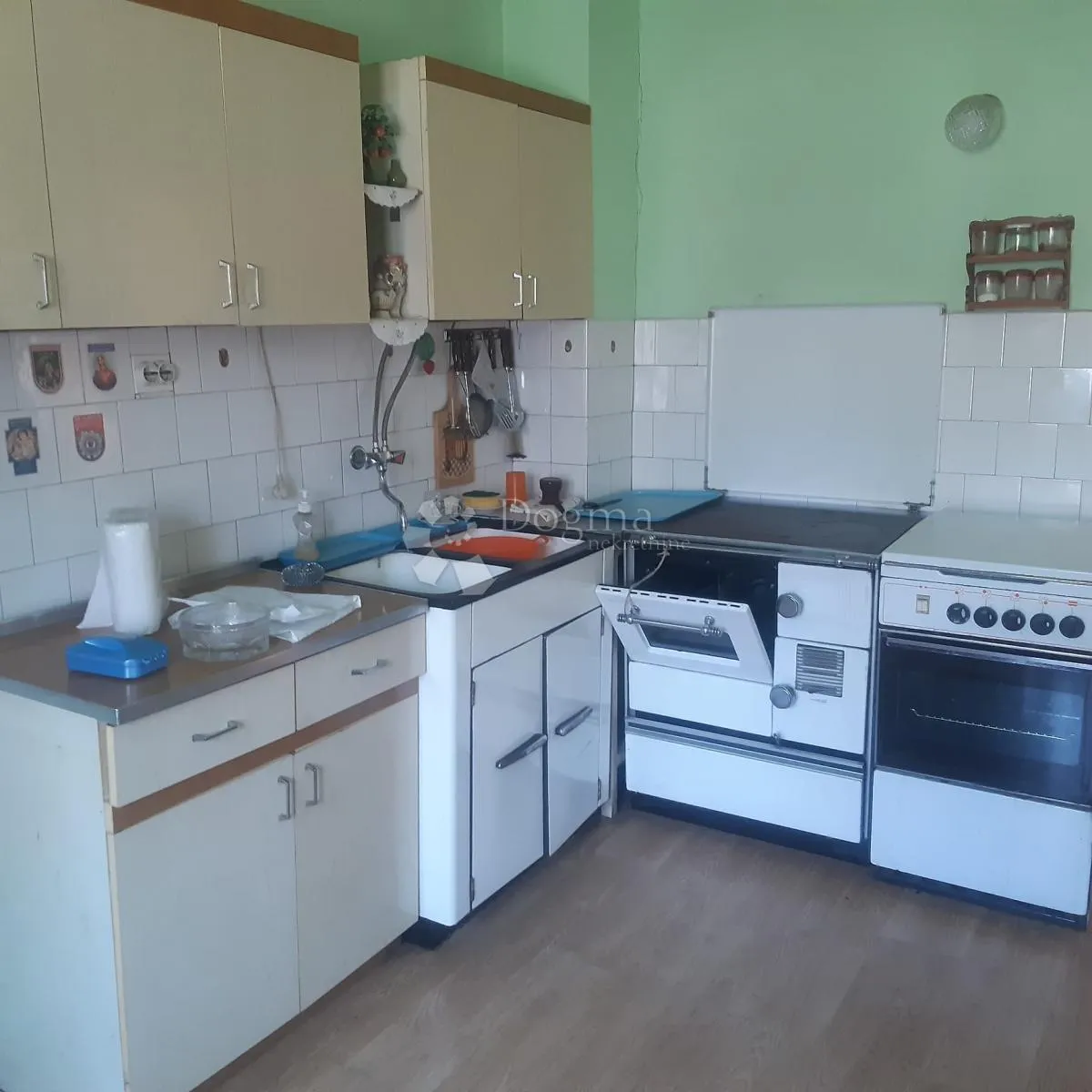 kuća sa okućnicom i zemljištem u oštarijama - slika 6