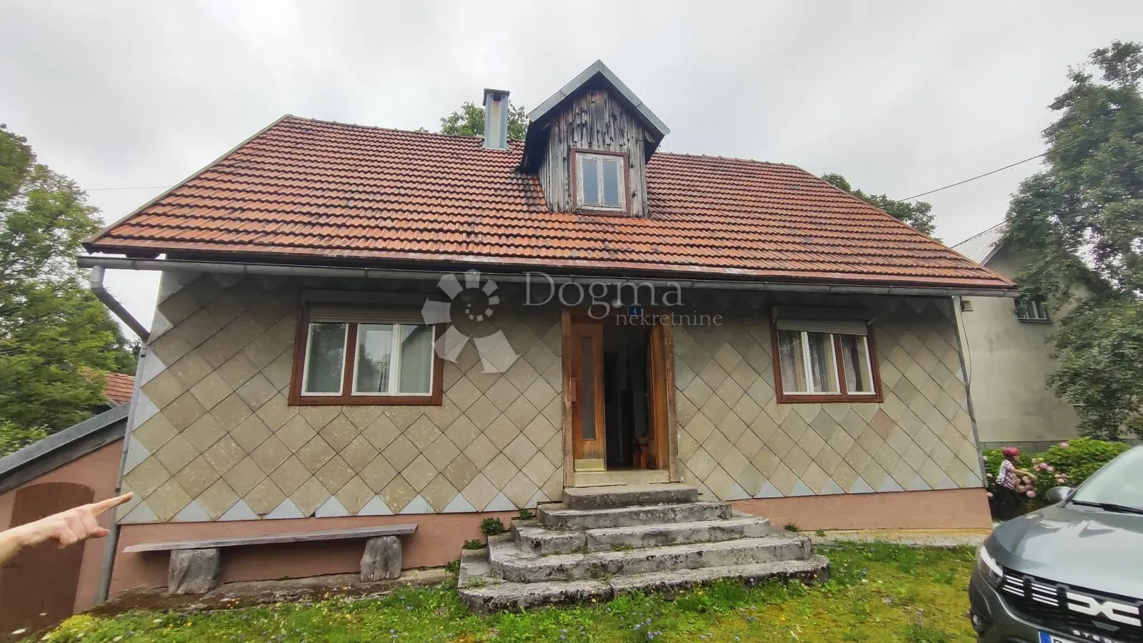 kuća u mirnom dijelu skrada - slika 25