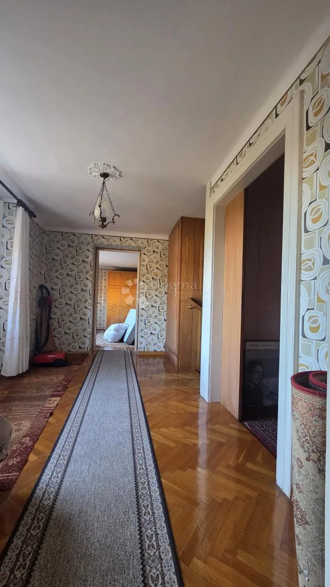 jušići - prostrana kuća s velikim zemljištem - slika 6
