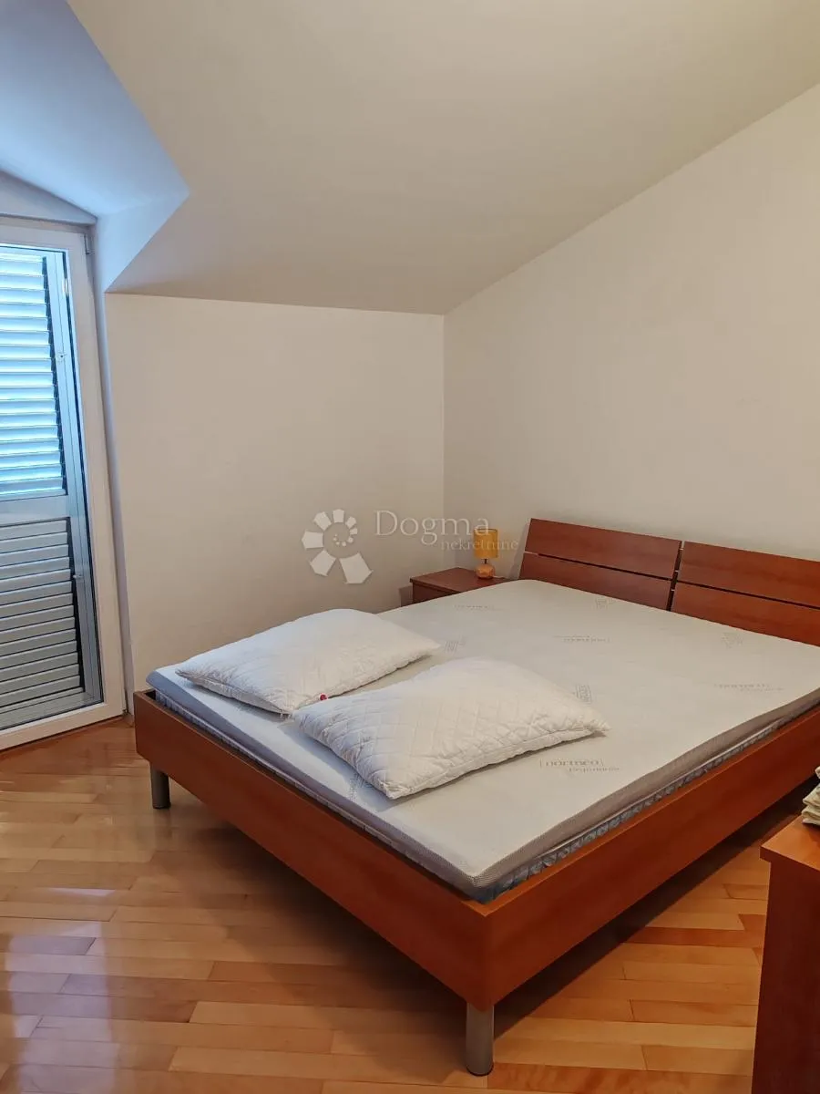 zatoglav - kuća nadomak mora sa 7 apartmana i poslovnim prostorom - slika 25