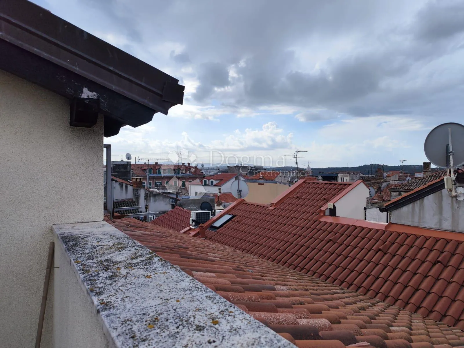šibenik- dvoetažni stan u centru grada samo kod nas! - slika 22