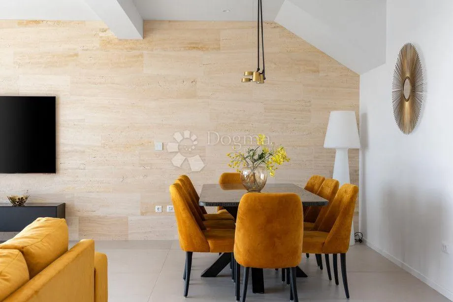 dvje kompletno namještene luksuzne smarthome vile - top lokacija i investicija - slika 8