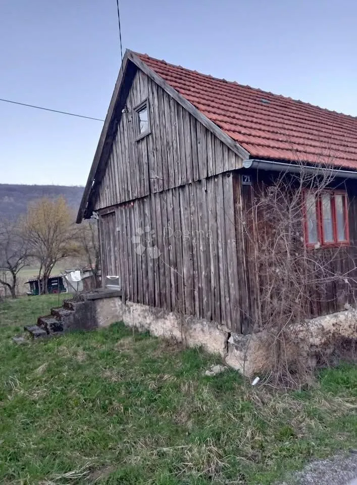 drvena starina na parceli od 600 m2 u ogulinu - slika 4