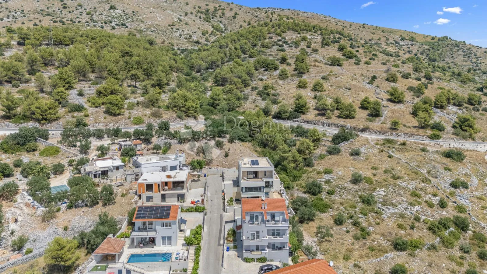 ekskluzivna moderna vila s bazenom i čarobnim pogledom - slika 49