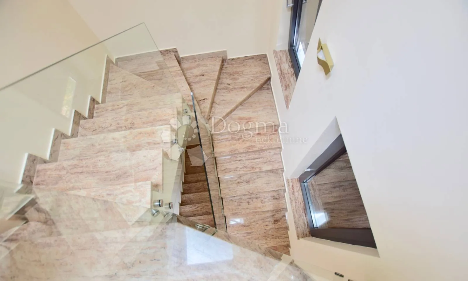urbana obiteljska villa, malinska - slika 15
