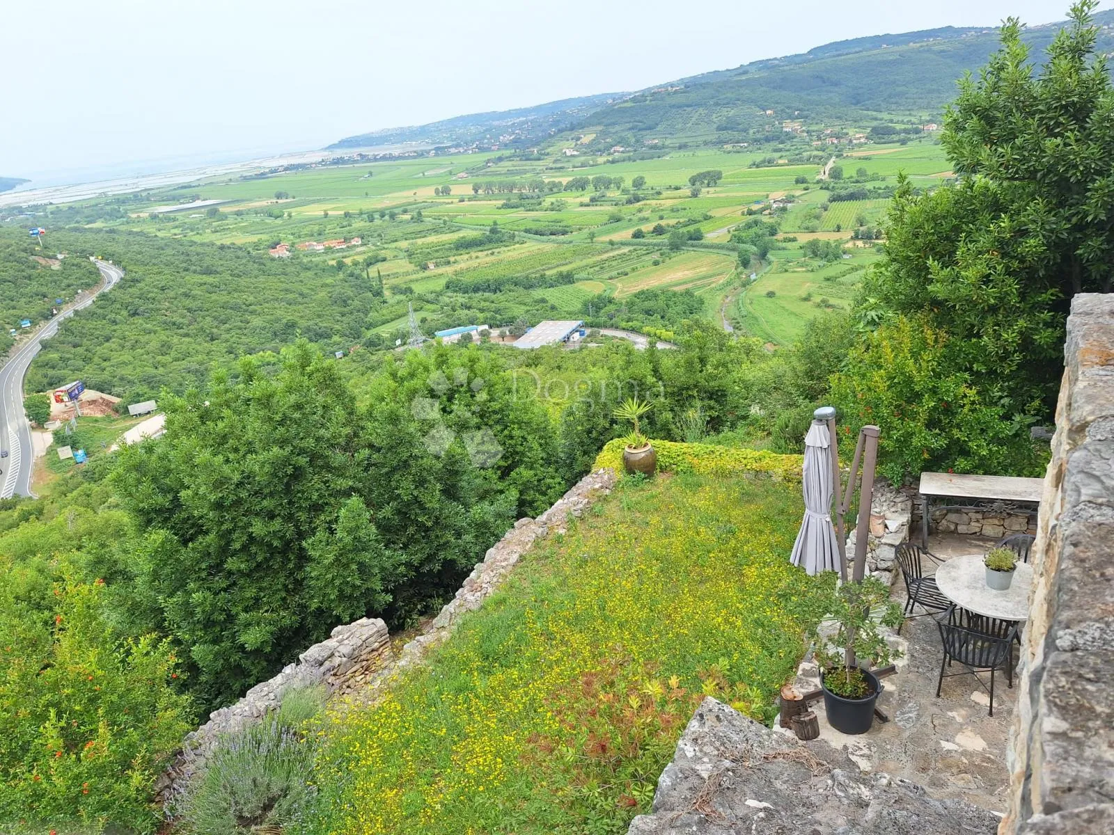 vila s dušom: istarski dragulj s pogledom na more i brežuljke - slika 17