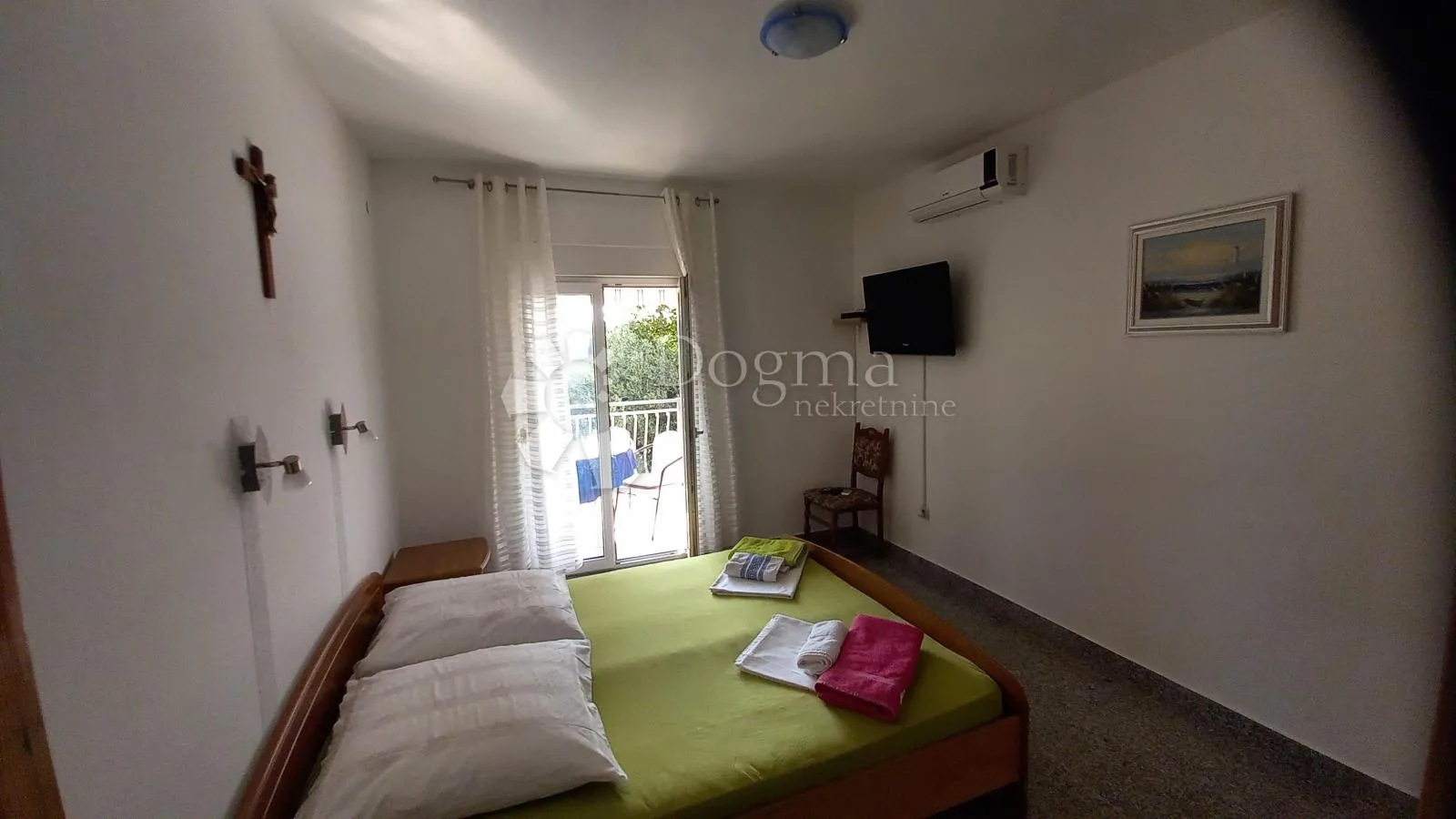 apartmanska kuća sa velikom okućnicom - slika 20