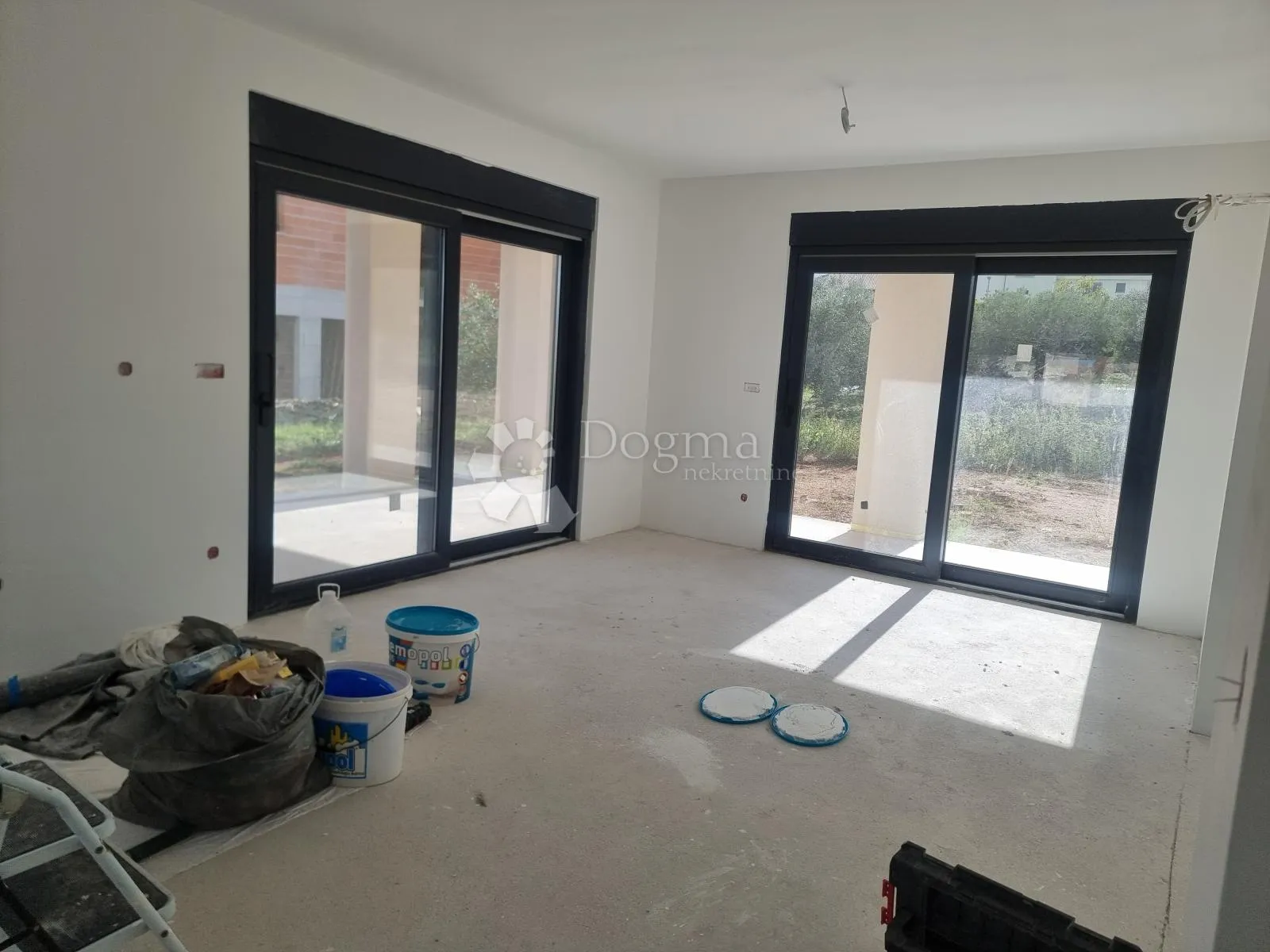 vodice - moderna villa s bazenom - slika 10