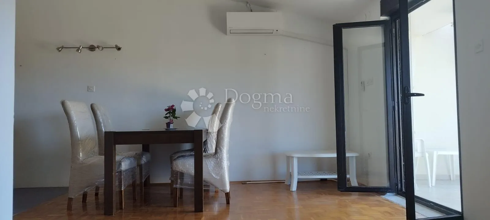 krk grad apartman sa spektakularnim pogledom - slika 7