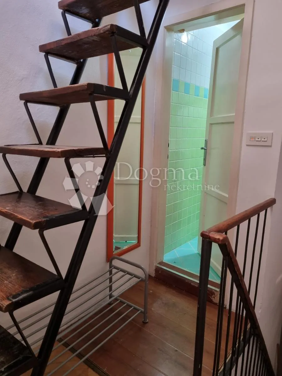 zgrada...poslovna prilika za hostel - slika 22