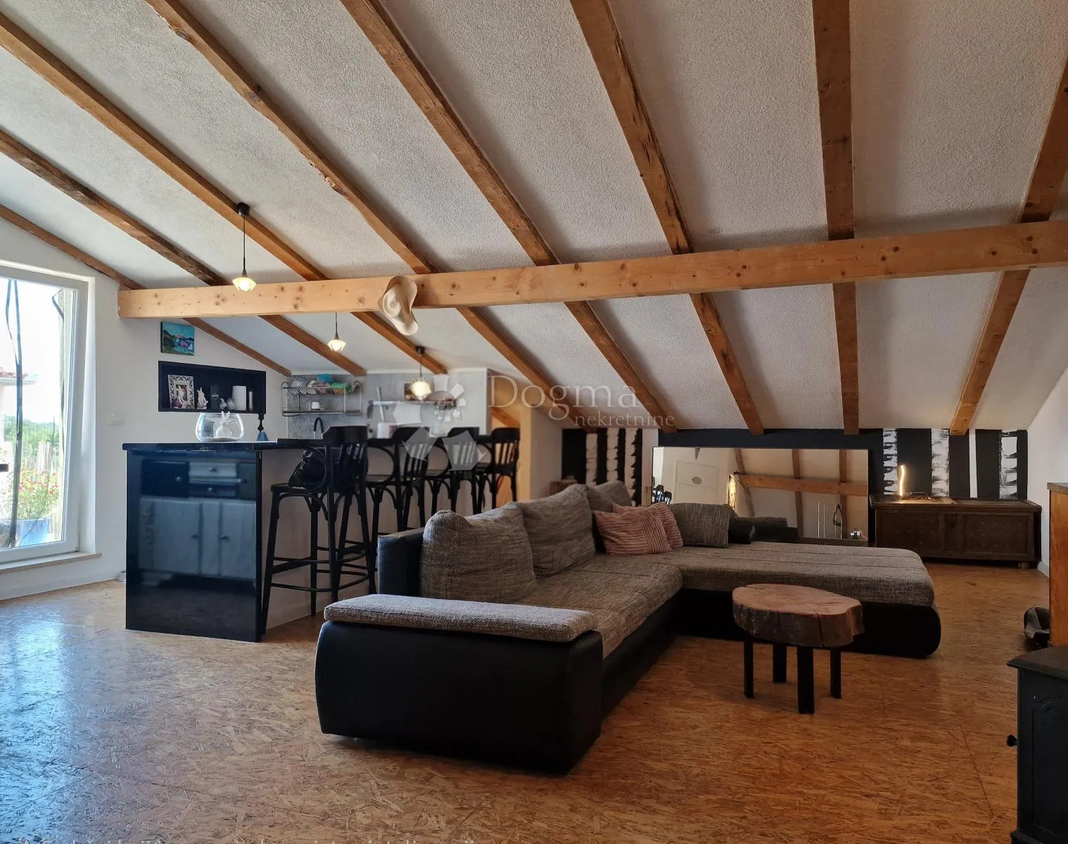 prostran unikatan stan 132 m2 s vrtom 62 m2 – šišan, istra - slika 12
