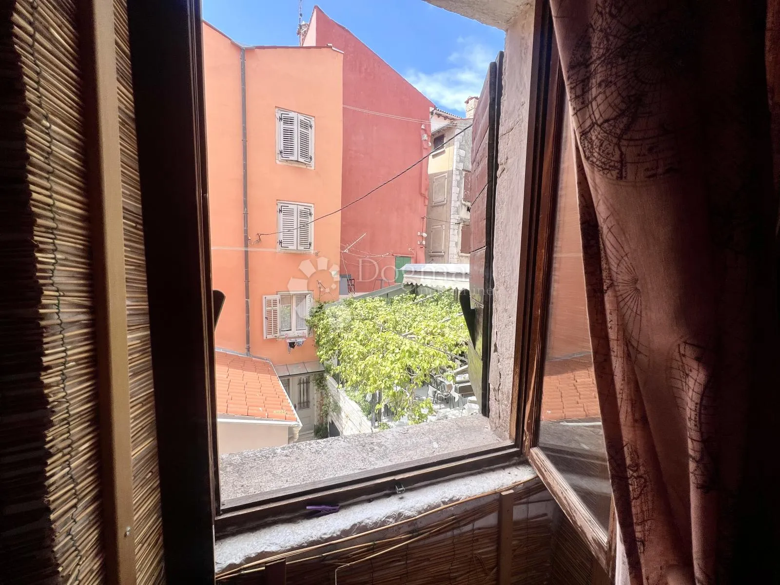 kuća u rovinju sa pogledom na more - slika 8