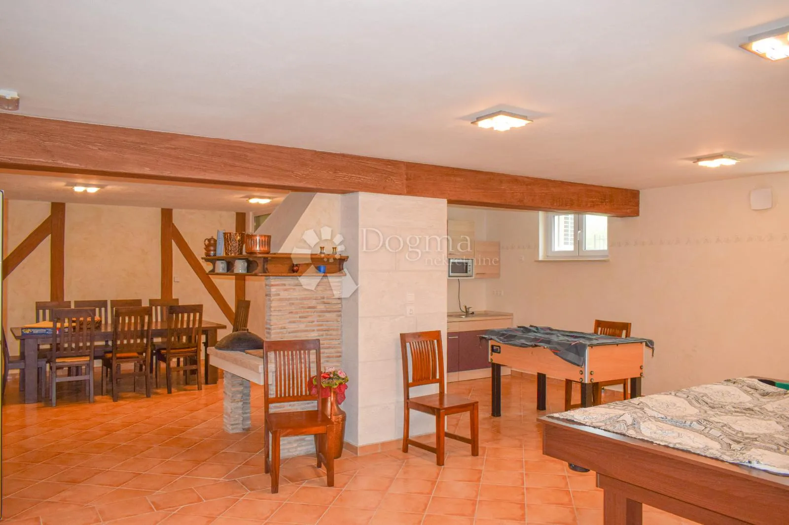 poreč, luksuzna vila s 3 stana i otvorenim pogledom na more - slika 41