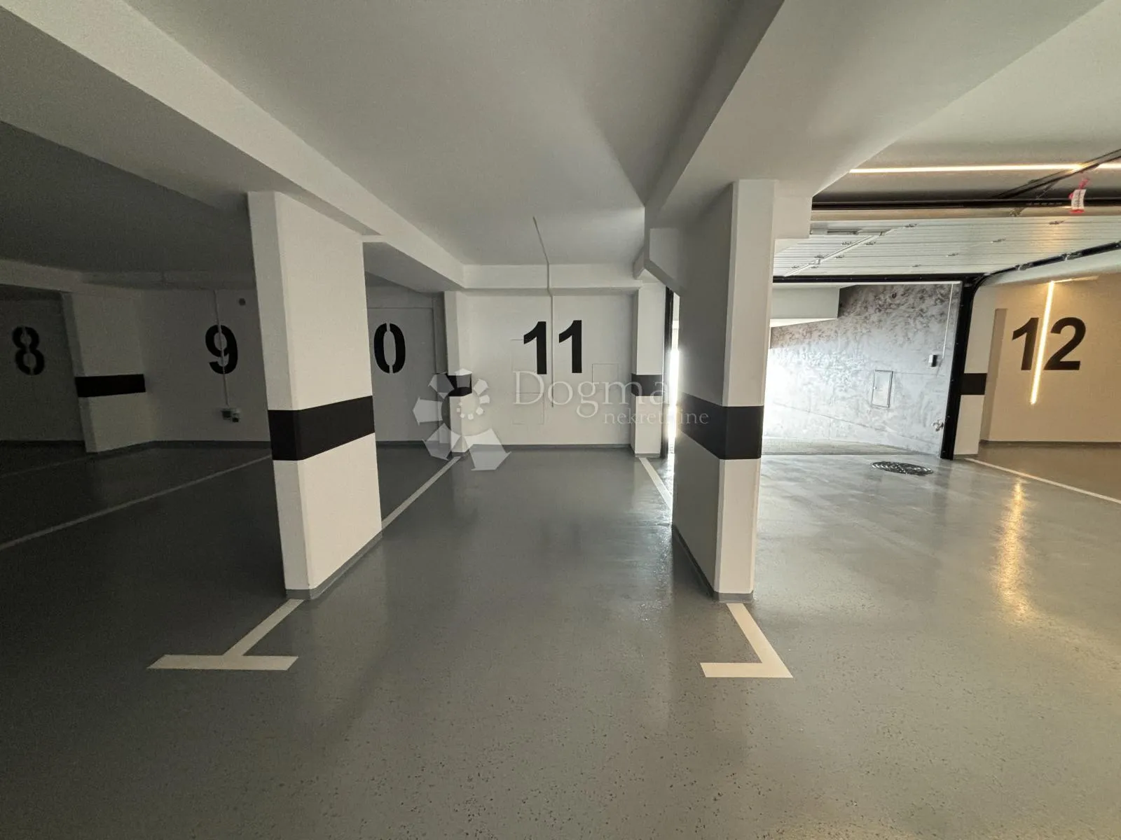 luksuzan stan, 144 m2, s pogledom (novogradnja) - slika 16