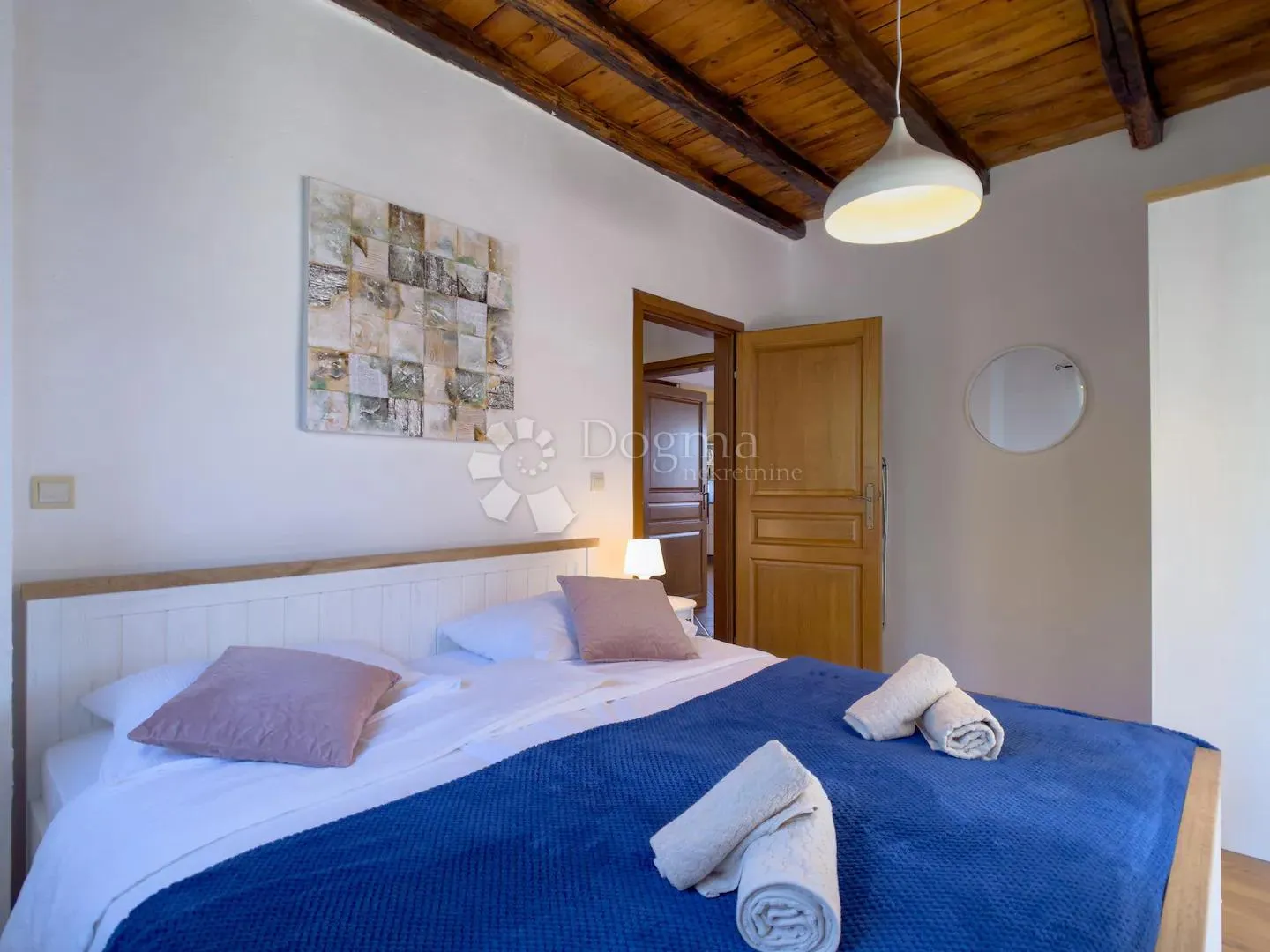 prekrasna vila s bazenom – idealna prilika za investiciju! - slika 11
