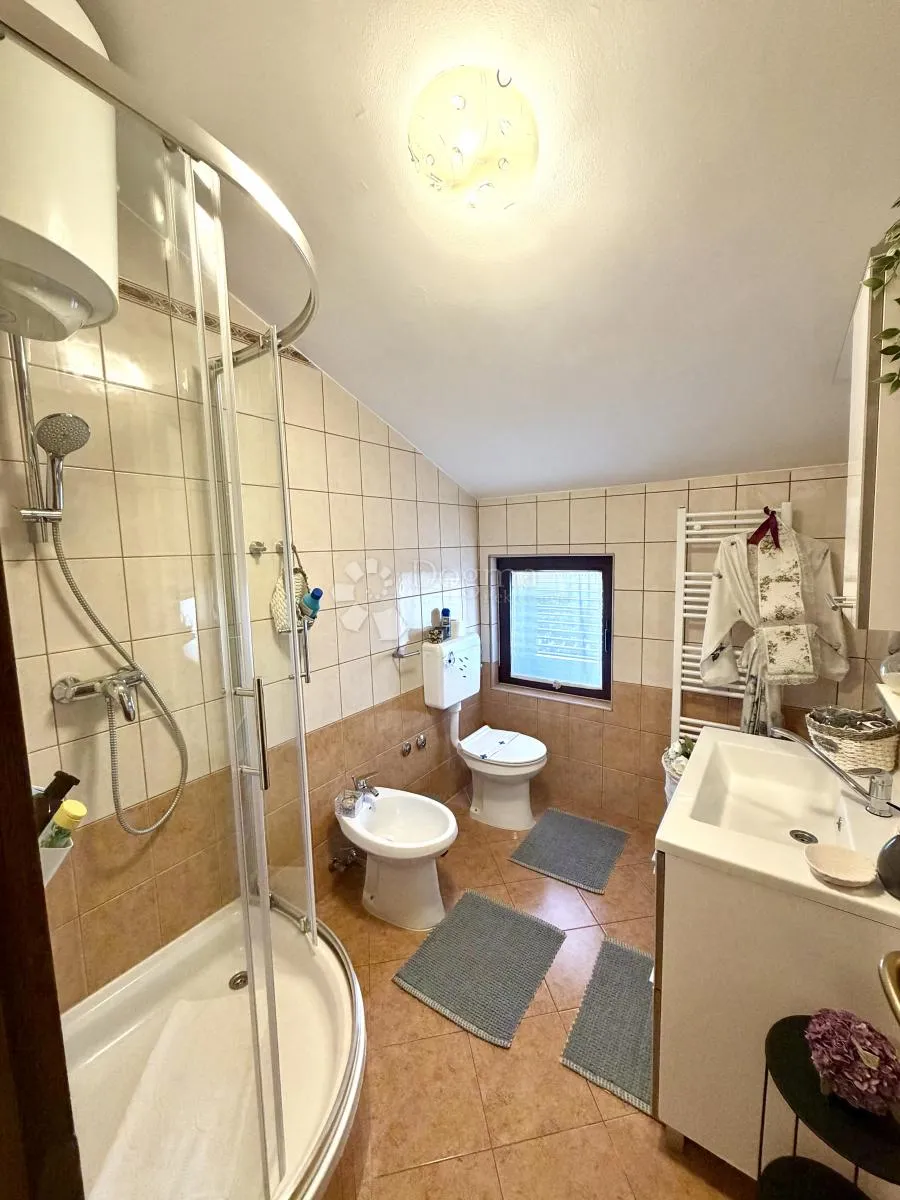 predivna kuća sa 4 stambene jedinice - rovinj - slika 8