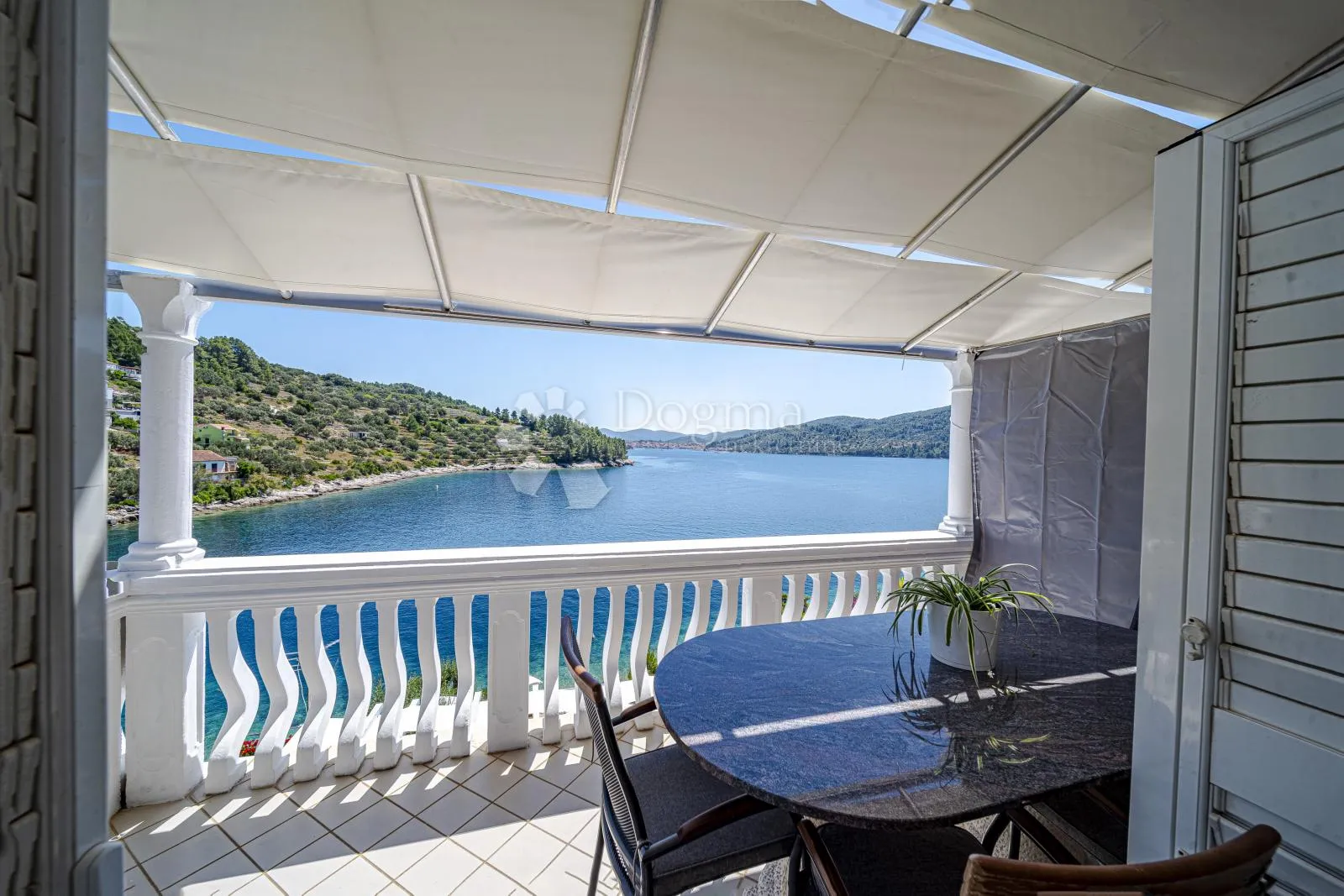 prvi red do mora: samoodrživa apartmanska vila s uhodanim poslovanjem – vela luka, korčula - slika 107