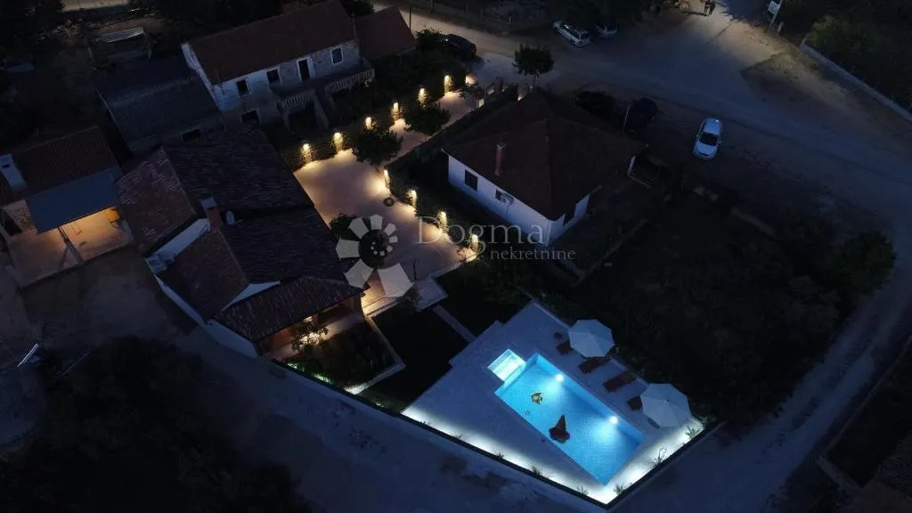 prodaje se vila debeljak/sukošan - slika 3