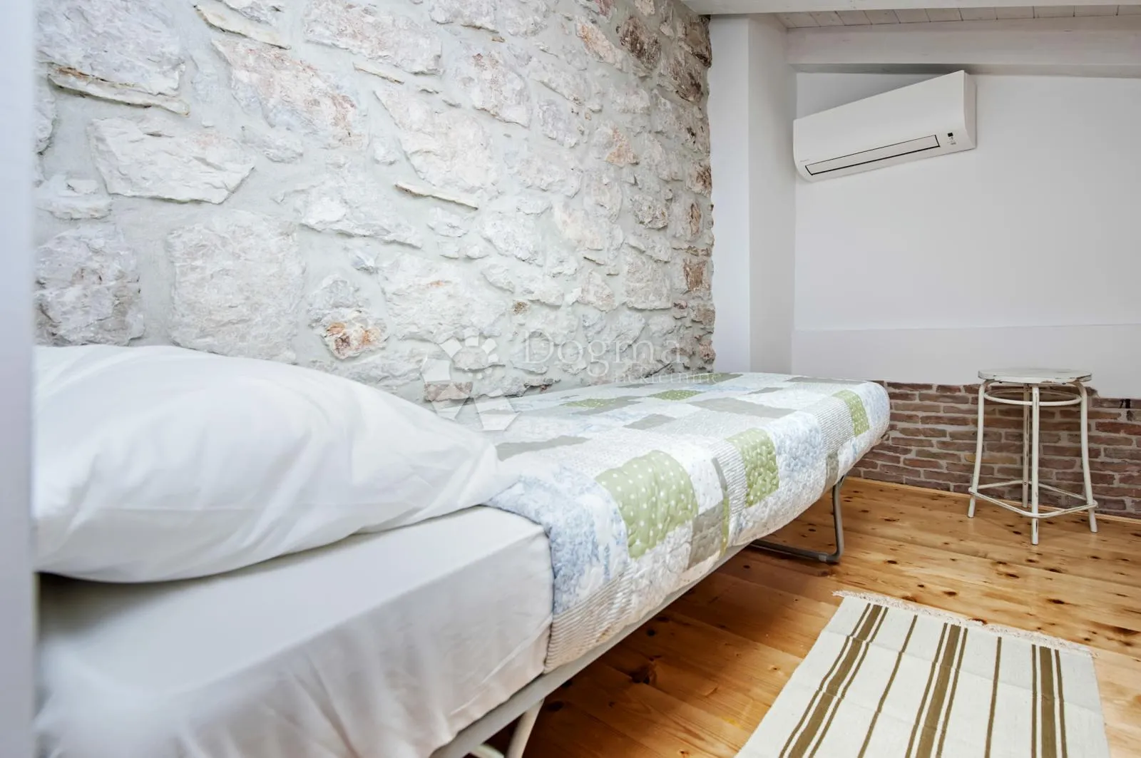 rovinj - sniženo! kuca s 3 apartmana u srcu starog grada - slika 70