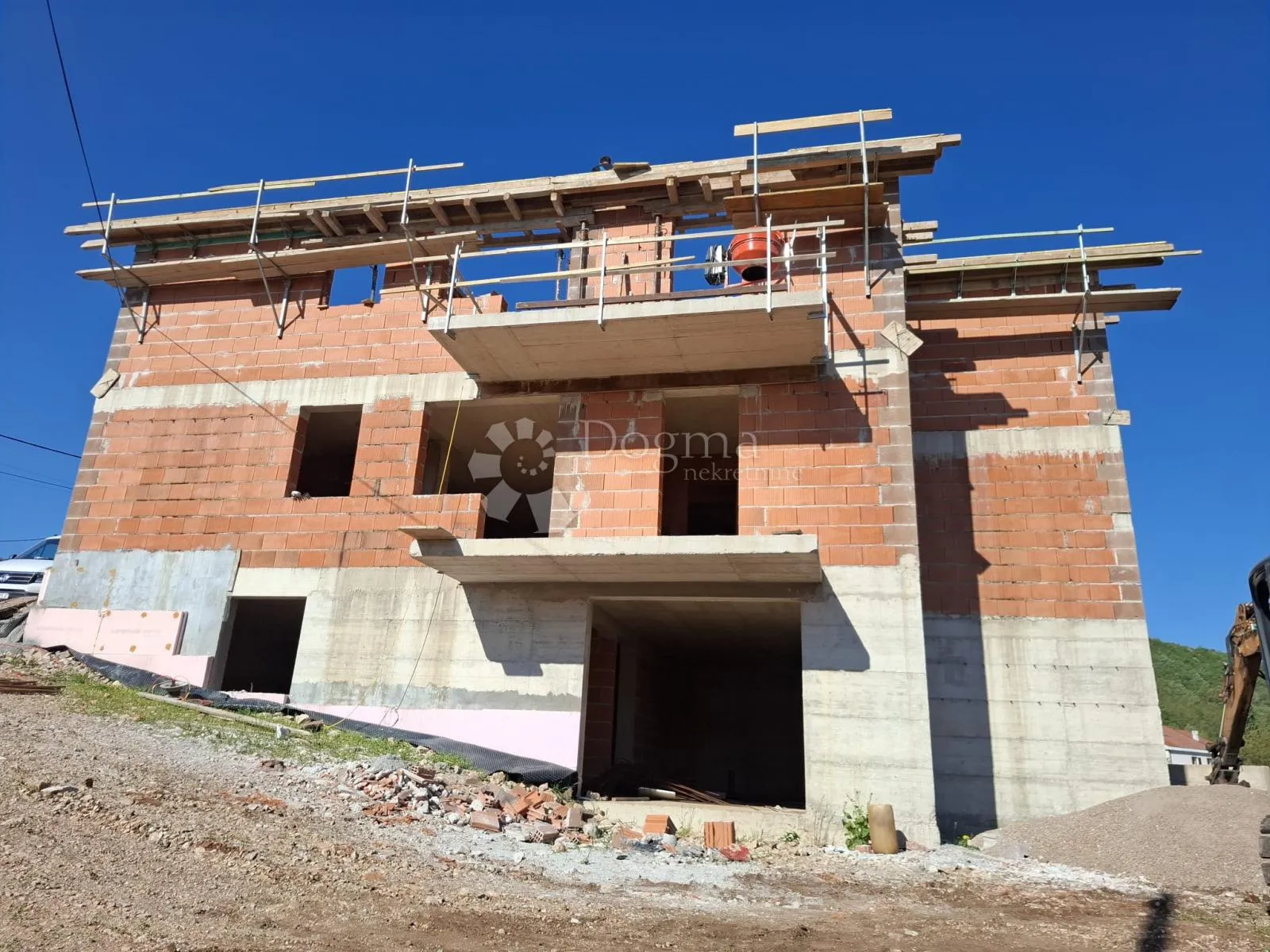čavle - stan u roh-bau fazi/ 172,98 m2 - slika 11