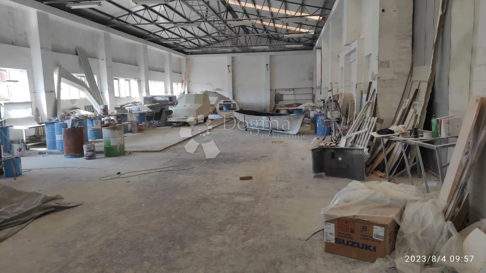 proizvodno–skladišni kompleks u opuzenu 702,90 m² - slika 5