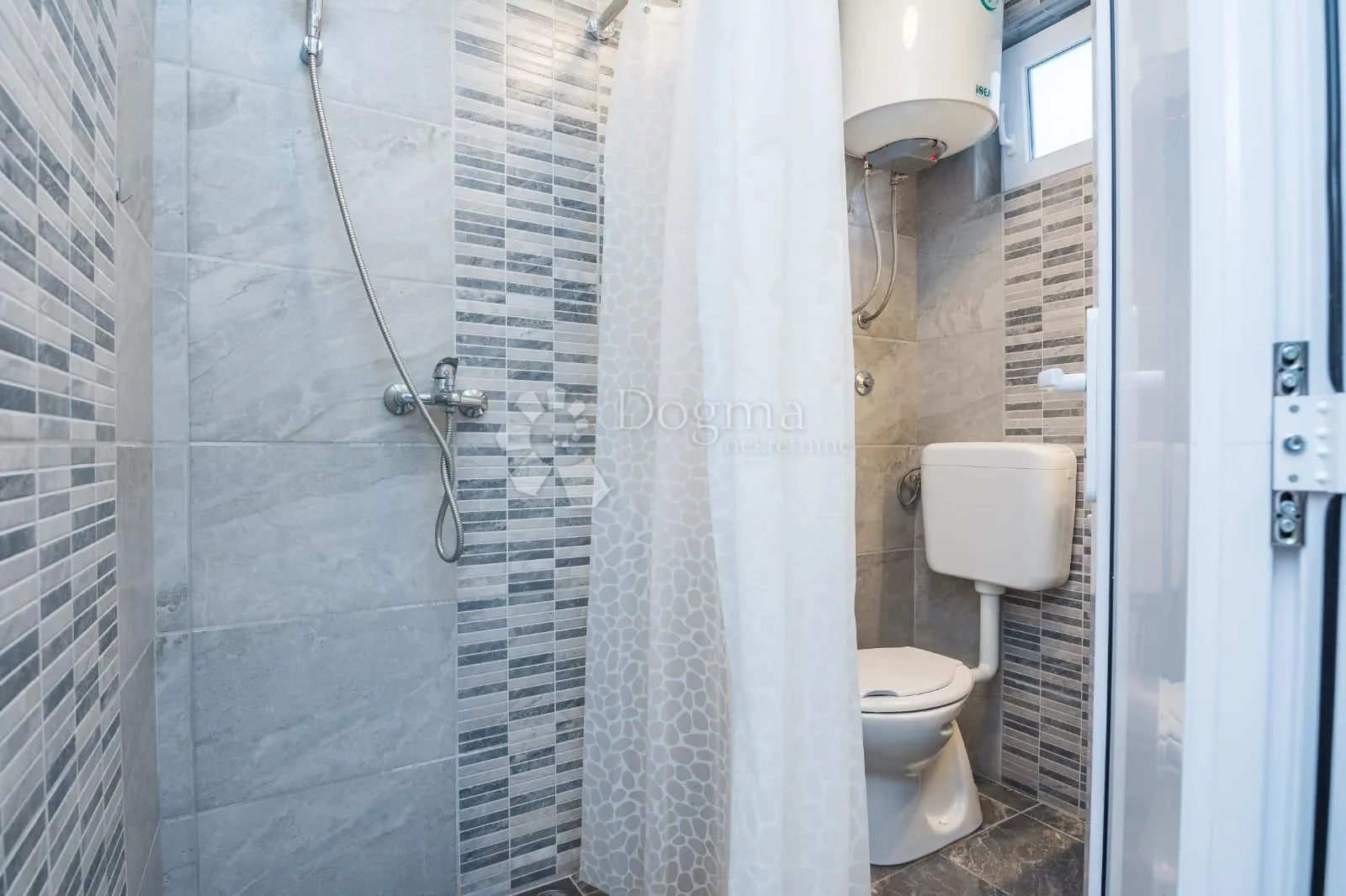 apartman na viru - slika 38