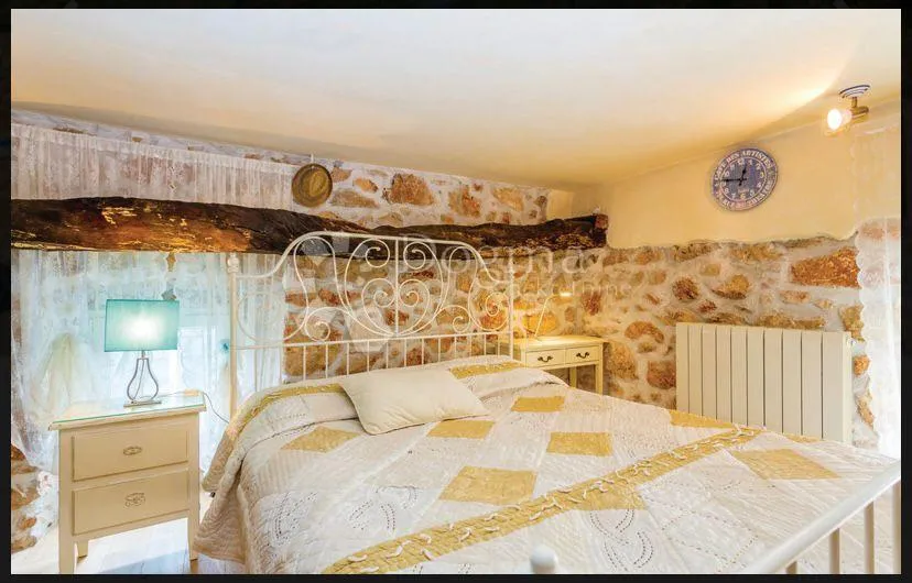 otok krk - rustikalna kamena vila s bazenom - slika 9