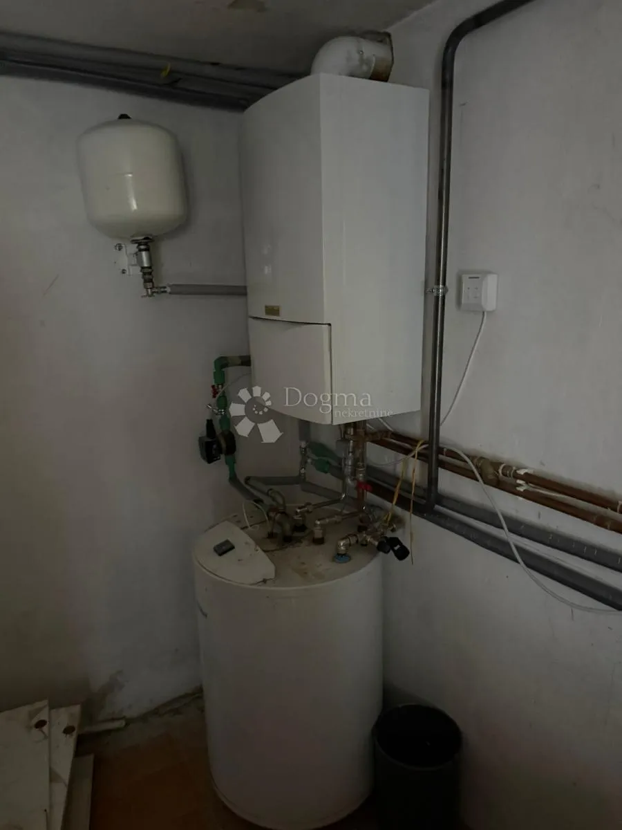 višestambena kuća 391 m² – odlična investicija - slika 13