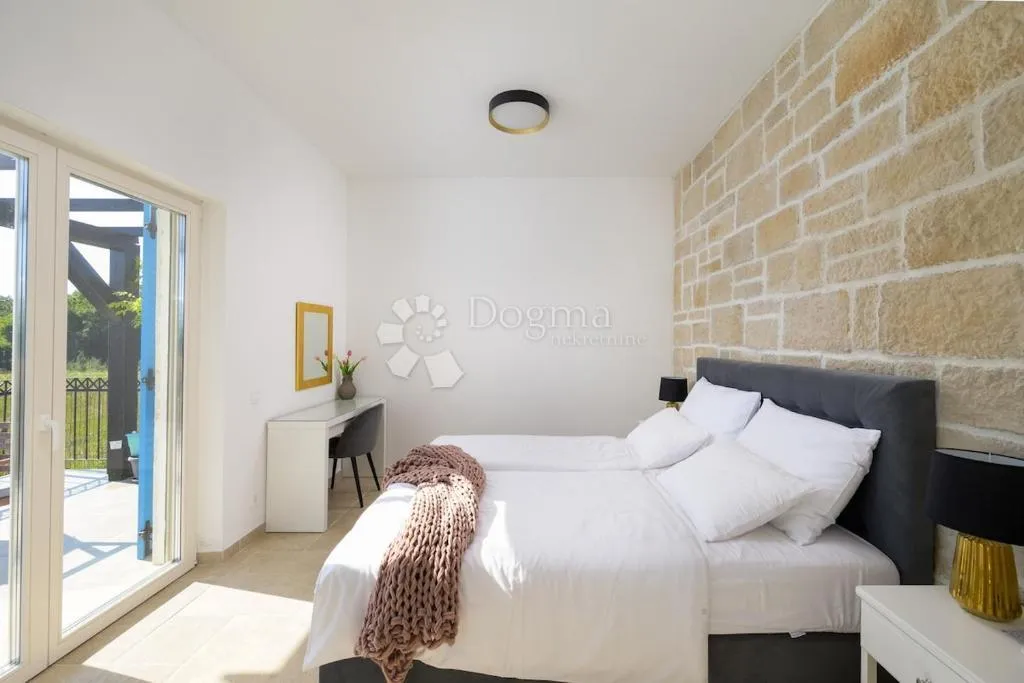 rovinj okolica - luksuzna vila s bazenom i 3 spavaće sobe! - slika 14