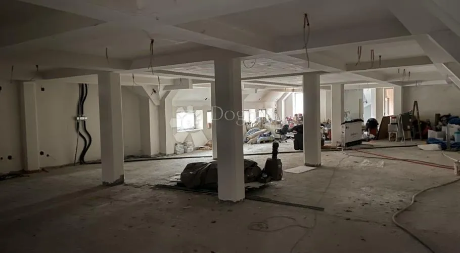 prestižna lokacija u samom centru siska - 280m² - slika 5