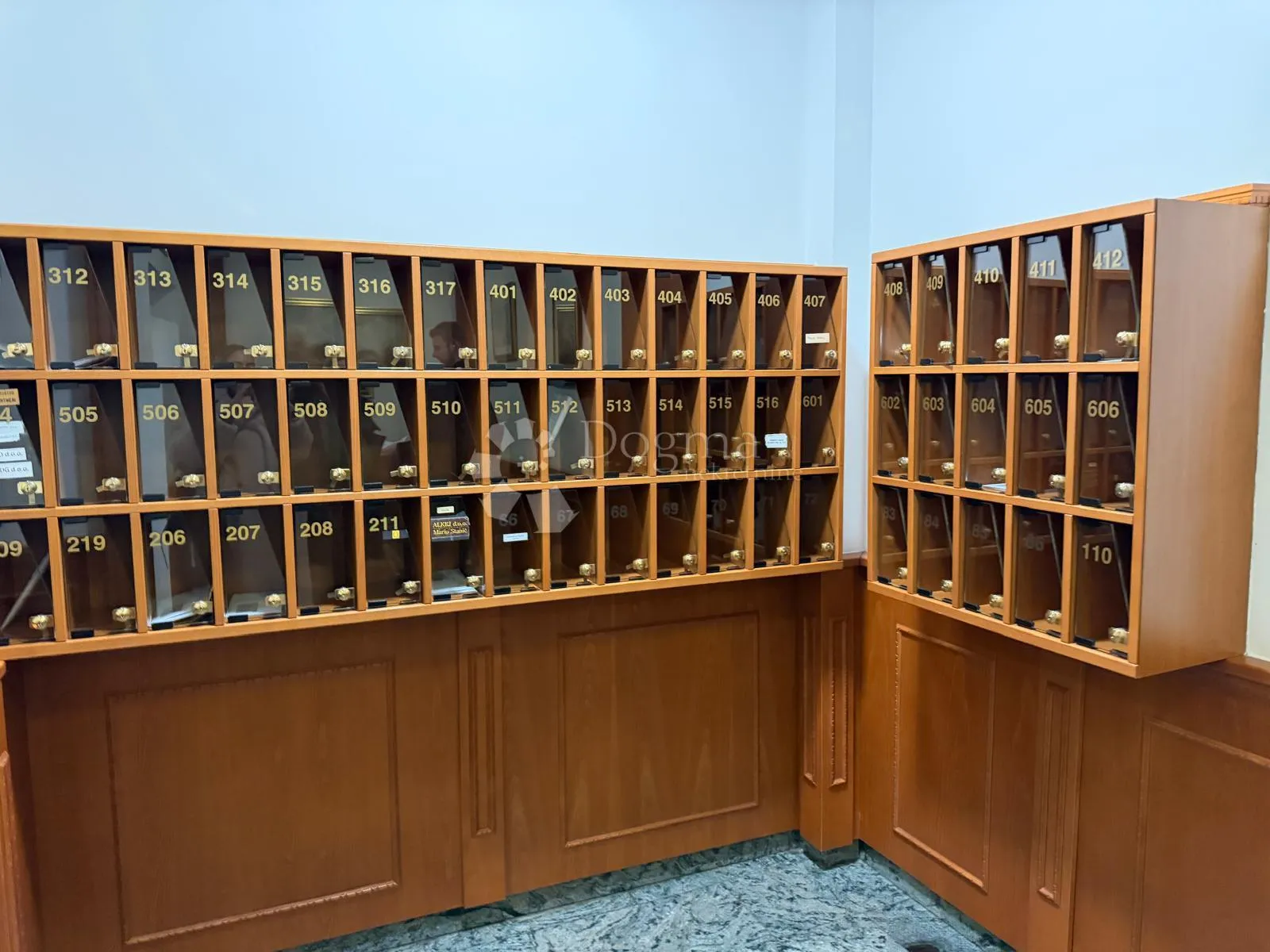 importanne centar – moderan stan sa liftom i recepcijom (58 m²) - slika 2