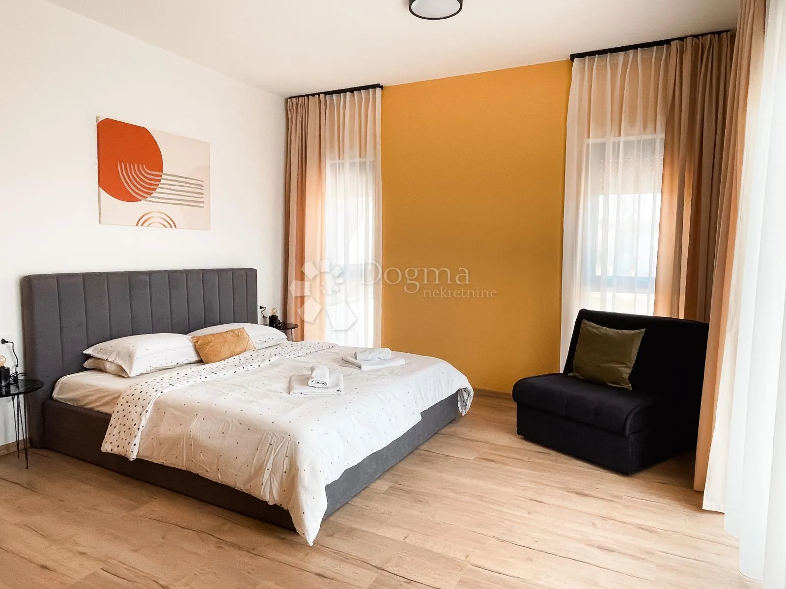 *moderna vila s bazenom - blizu mora - u mirnom okruženju* - slika 20