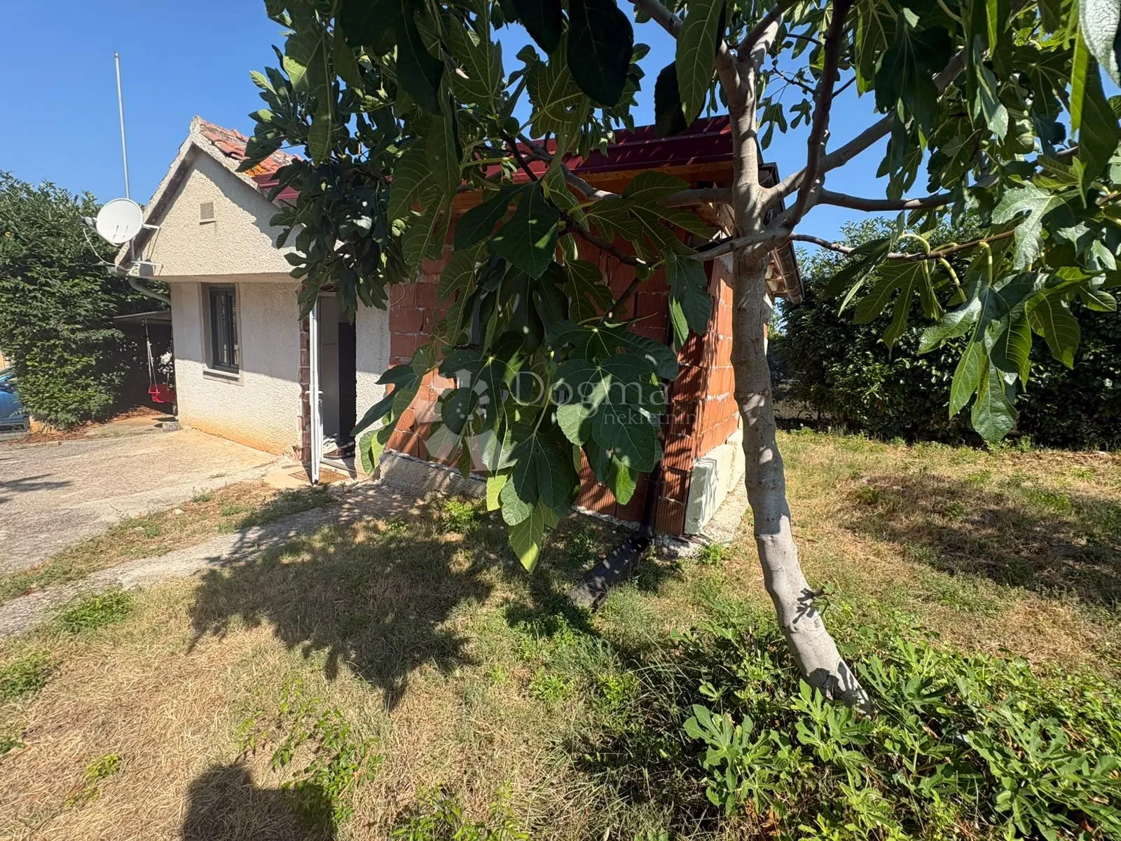 poreč (okolica) - samostojeća kuća 3km od grada - slika 12