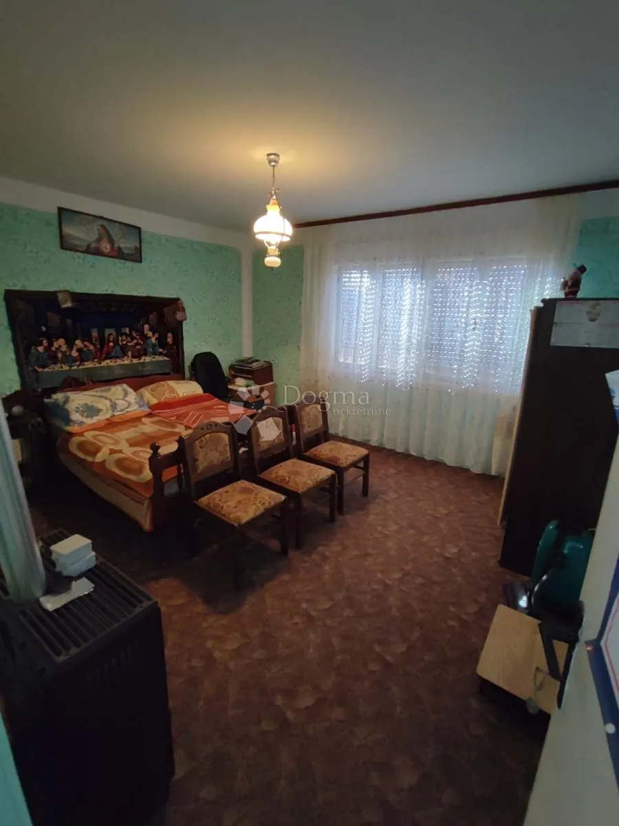 kuća, vrt i voćnjak u miru prirode – kozarevac - slika 9