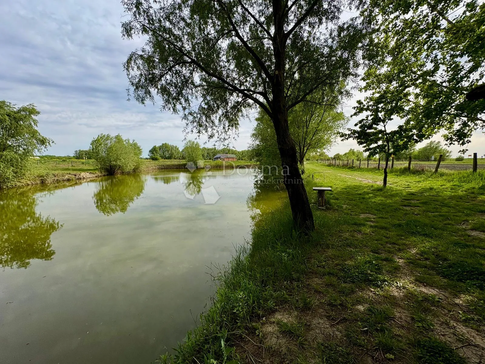 jezero i parcela veliki investicijskin potencijal - slika 13