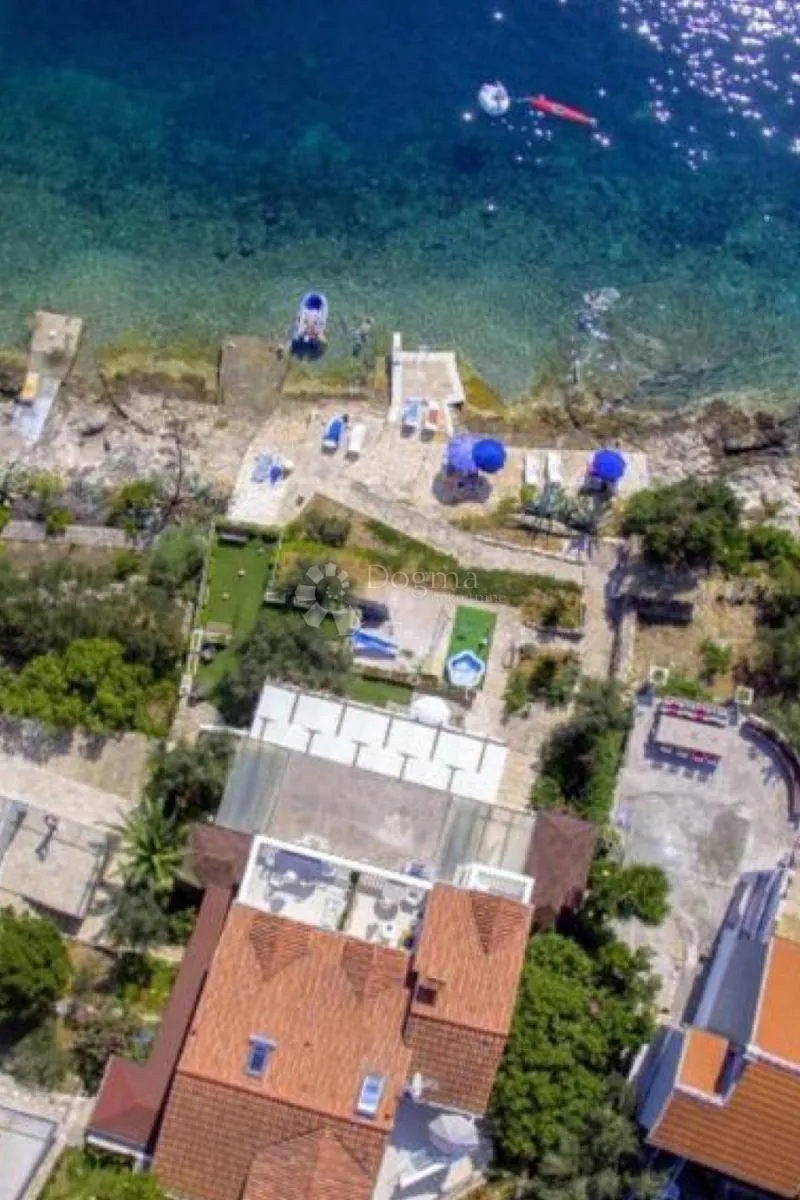 prvi red do mora: samoodrživa apartmanska vila s uhodanim poslovanjem – vela luka, korčula - slika 5
