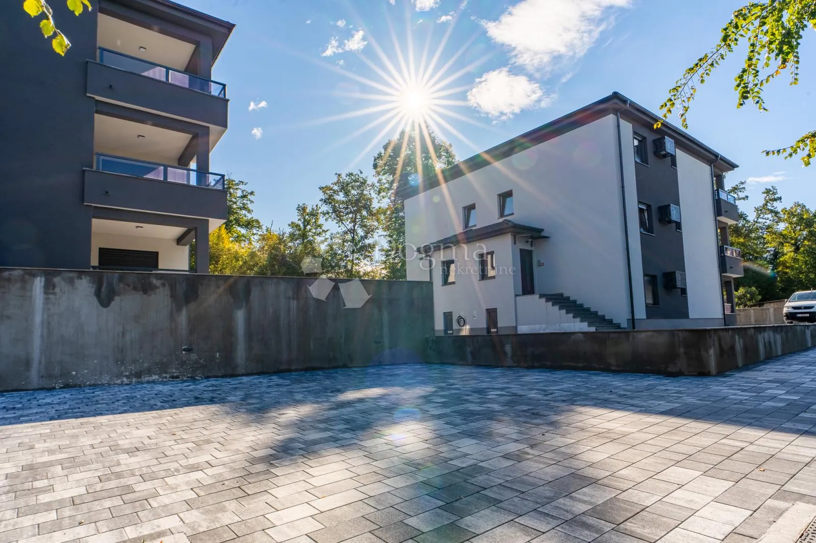 izuzetno kvalitetna novogradnja u blizini centra matulja - slika 5