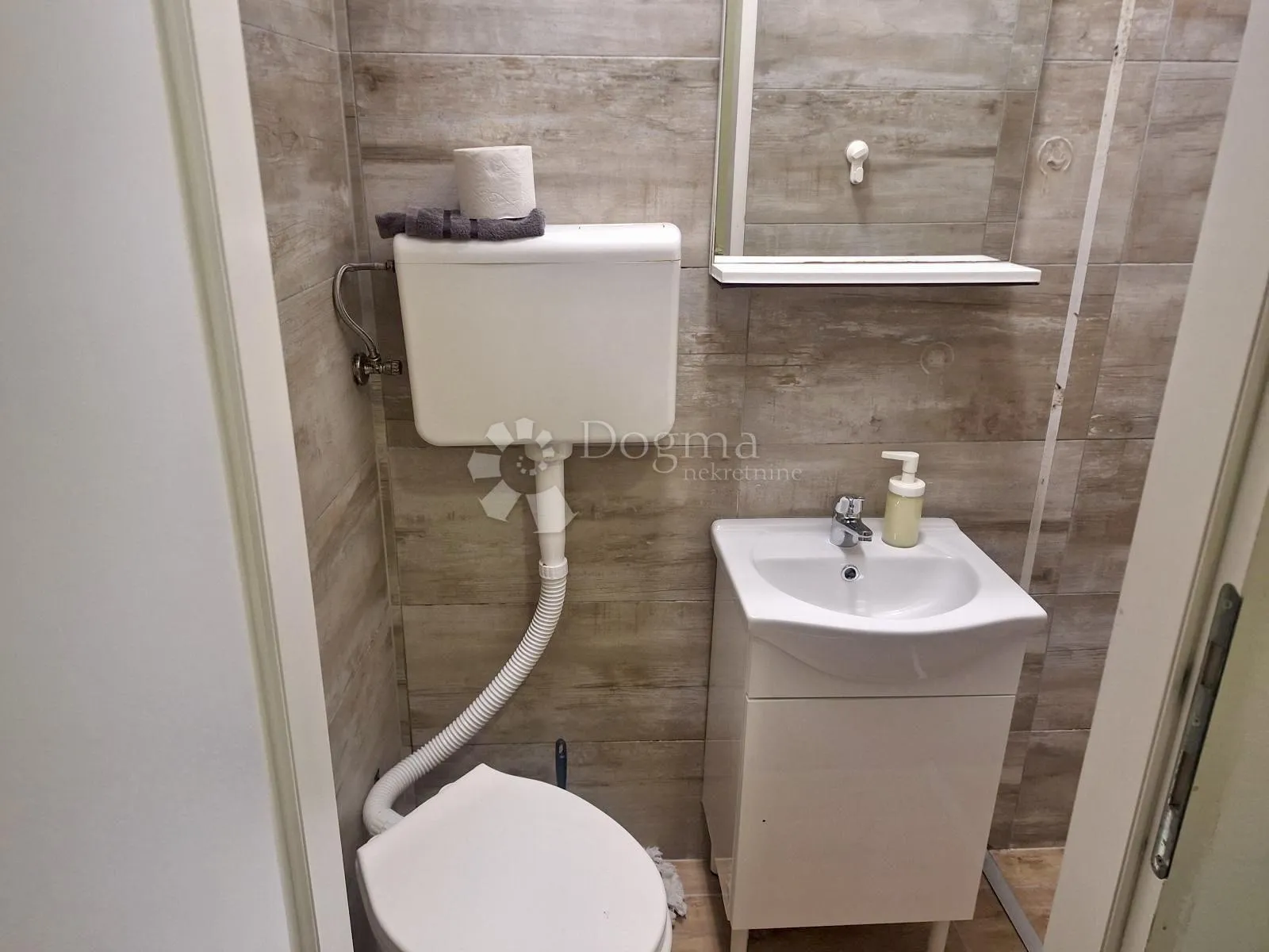 kaptol, dva studio apartmana 15+12 m2 - slika 2