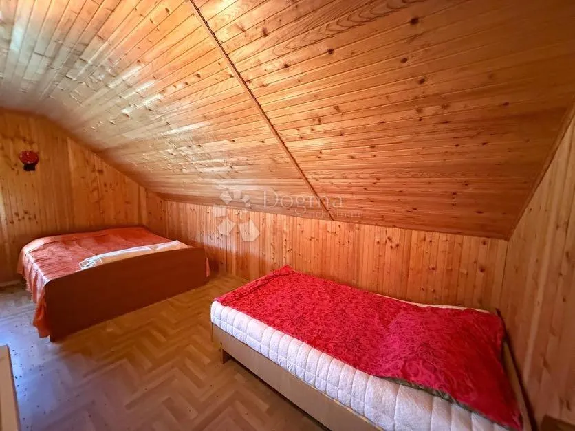 kvalitetna i lijepa kuća na savršenoj lokaciji - slika 34
