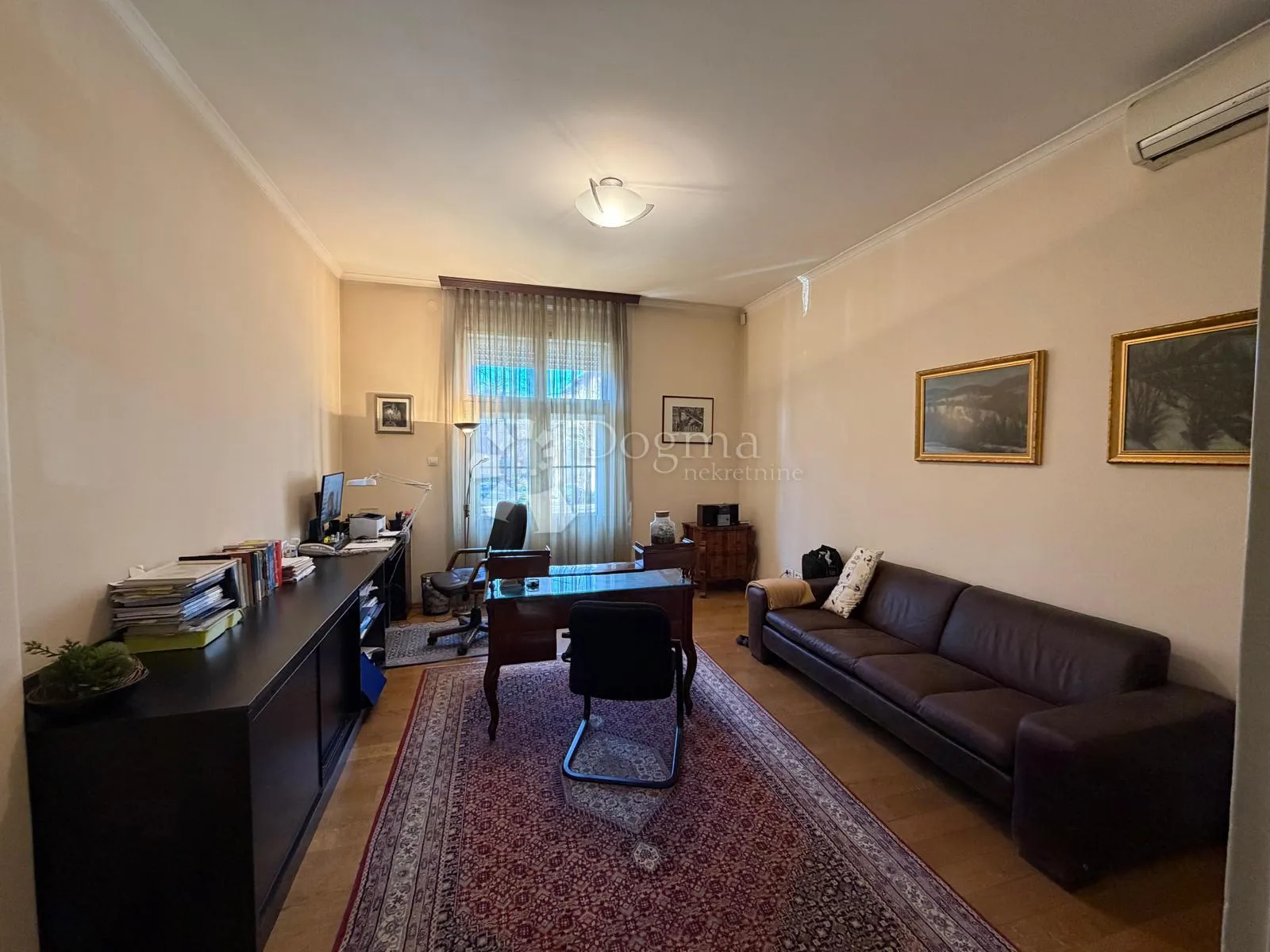 luksuzan 5-sobni stan 180 m², trg mažuranića - slika 12