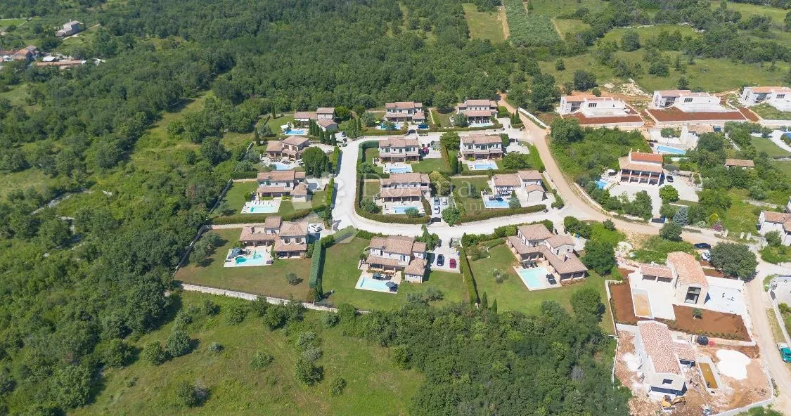 kompleks od 10 vila -heraki -poreč !! - slika 41
