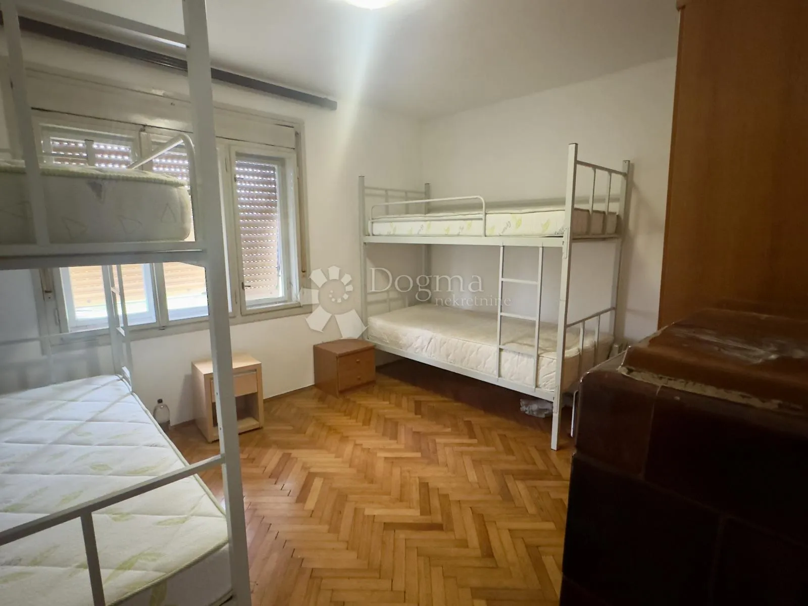 kuća s velikim zemljištem u lukavcu – investicijska prilika - slika 17