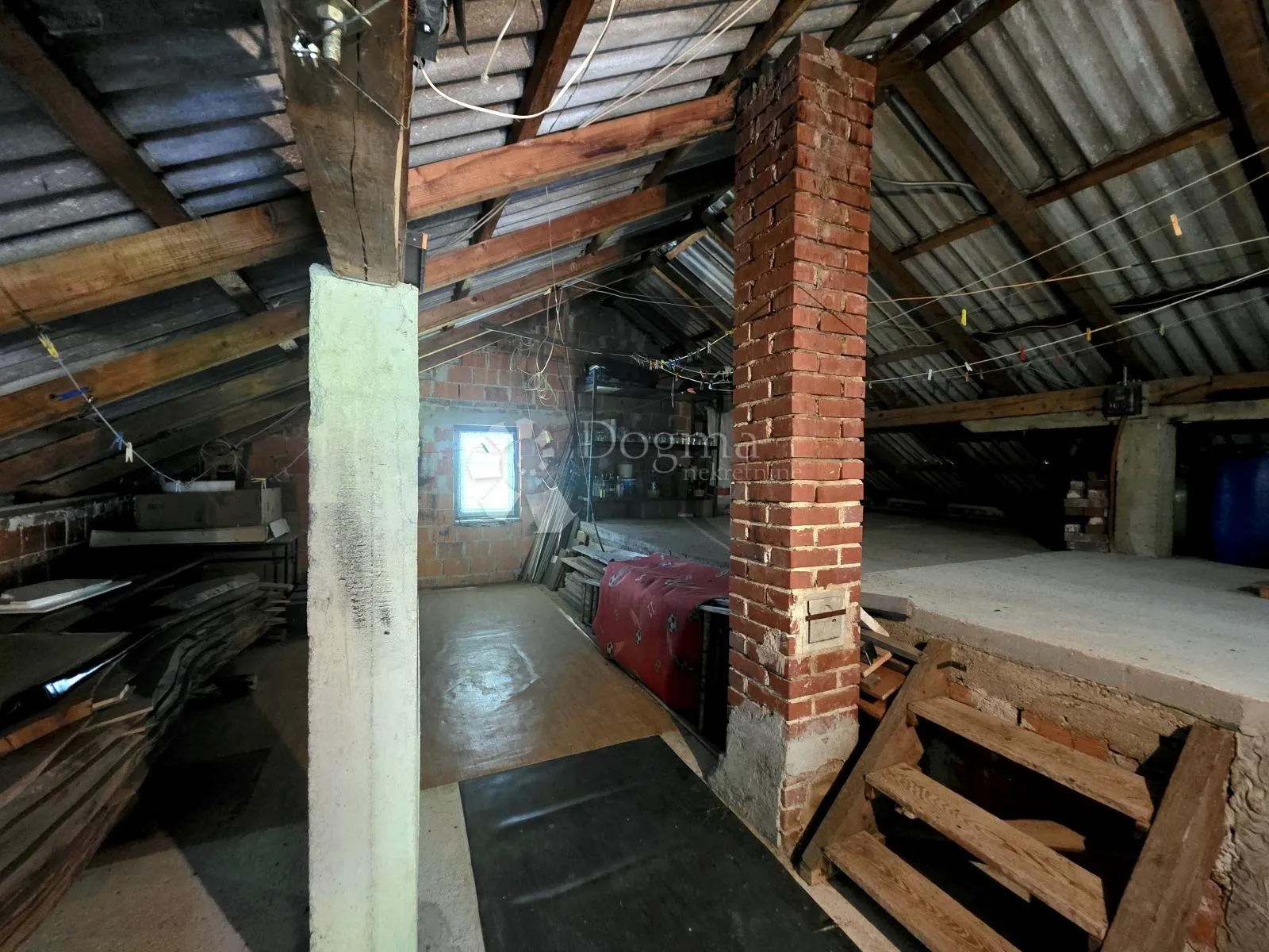 prodaja, kuća, nkp 350m² s okućnicom i terasom, mrežnički brig - slika 32
