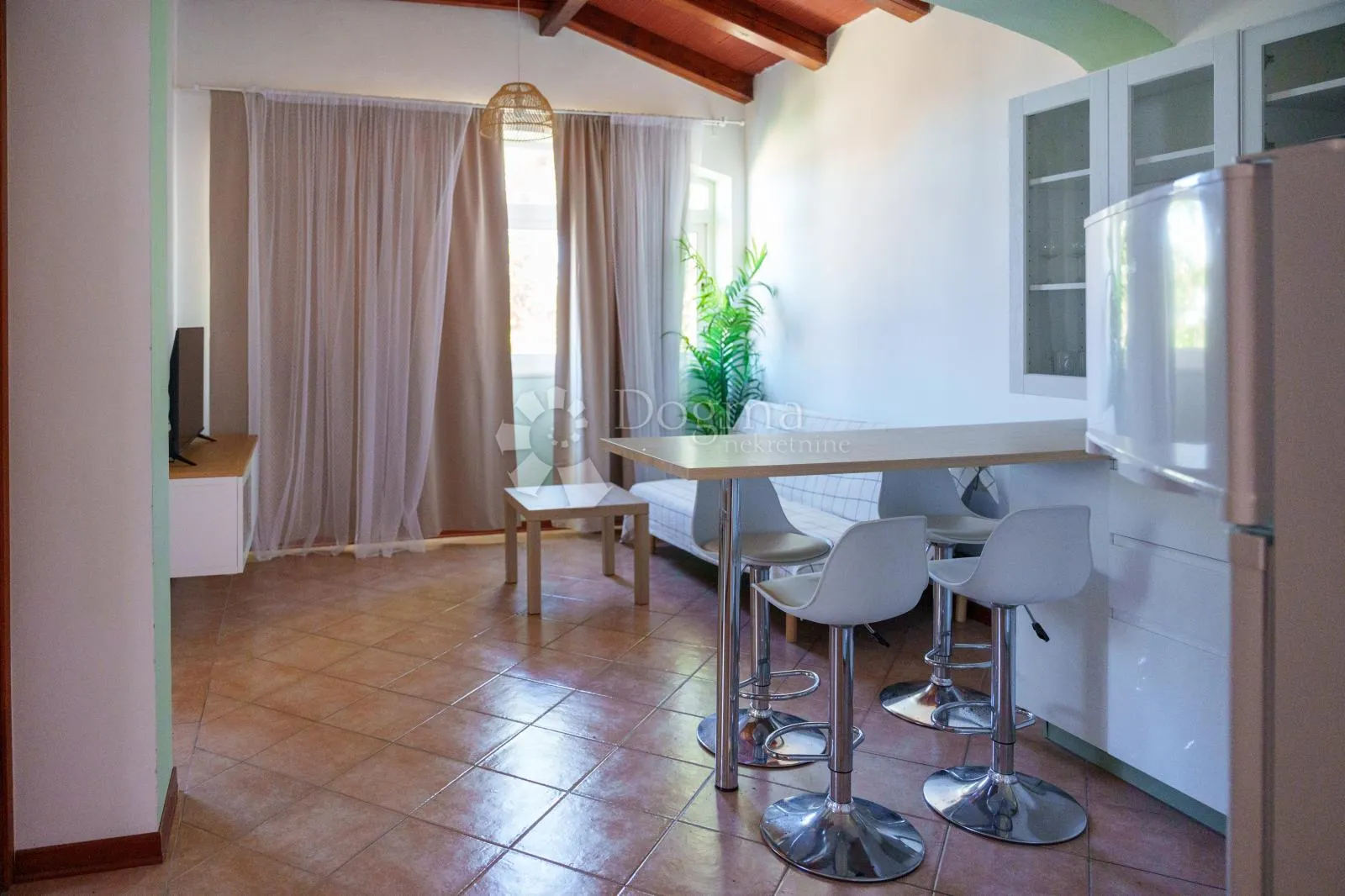 kuća sa 4 apartmana blizu mora - slika 23