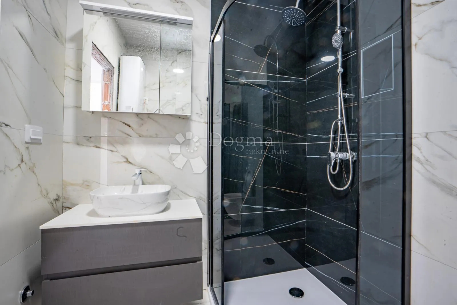 apartman u novogradni - prizemlje s okućnicom - čižići - slika 10